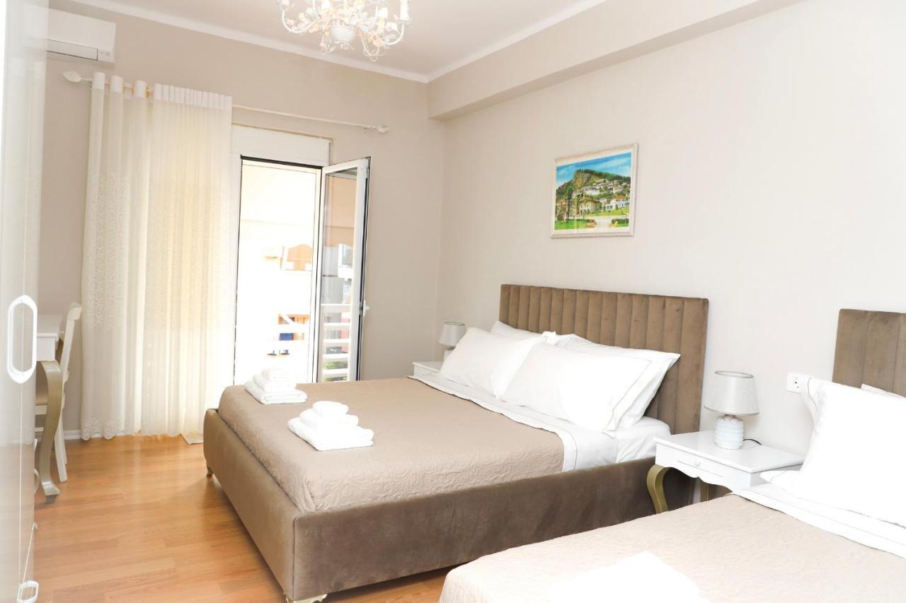 Olimpia Inn 培拉特 外观 照片